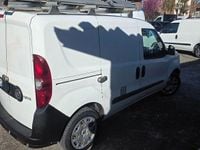 Usata Fiat Doblò 120 CV (88 kW) 2019 Bianco / pastello Monovolume