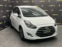 Usata Hyundai ix20 Xpossible 124 CV (91 kW) 2017 Bianco Utilitaria