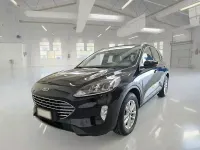 Usado Ford Kuga Titanium 120 CV (88 kW) 2022 Negro SUV