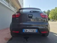 Usata Kia Rio 75 CV (55 kW) 2012 Berlina