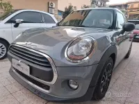 Begagnad Mini ONE Business 95 HK (69 kW) 2016 Grå Halvkombi