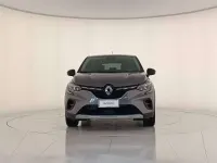 Usata Renault Captur Intens 91 CV (66 kW) 2021 Grigio argento SUV