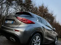 Usata Infiniti Q30 Premium 170 CV (125 kW) 2017 Argento Berlina