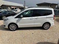 Usata Ford Tourneo Courier 101 CV (74 kW) 2015 Bianco Monovolume