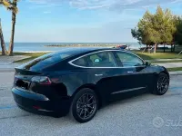Usata Tesla Model 3 Standard Range 239 kW (325 CV) 2019 Nero Berlina