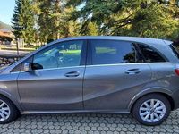 Usata Mercedes B200 156 CV (114 kW) 2015 Grigio Monovolume