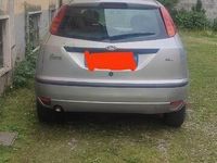Usata Ford Focus 116 CV (85 kW) 2004 Grigio Berlina
