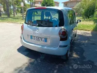 Usata Renault Modus 65 CV (47 kW) 2004 Grigio Monovolume