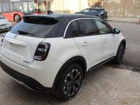 Nuova Fiat 600 La Prima 110 CV (80 kW) 2025 Bianco SUV