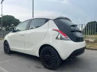 Usata Lancia Ypsilon 69 CV (50 kW) 2013 Bianco Utilitaria