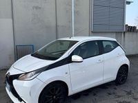 Usata Toyota Aygo X-wave 69 CV (50 kW) 2016 Other Utilitaria