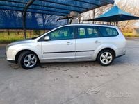Usata Ford Focus 110 CV (80 kW) 2005 Grigio Station wagon