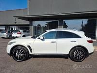 Usata Infiniti Fx30 Premium 238 CV (175 kW) 2012 Bianco SUV