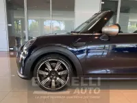 Usata Mini Cooper Cabriolet Premium Plus 136 CV (100 kW) 2023 Enigmatic black Cabrio