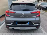 Usata Renault Captur 101 CV (74 kW) 2020 Grigio SUV