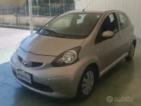 Usata Toyota Aygo Sol 68 CV (50 kW) 2008 Marrone Utilitaria