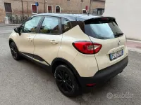 Usata Renault Captur Life 90 CV (66 kW) 2016 Beige SUV