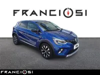 Usata Renault Captur Techno 140 CV (102 kW) 2022 Blu scuro SUV