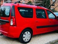 Usata Dacia Logan MCV Lauréate 84 CV (61 kW) 2011 Rosso Station wagon