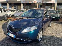Usata Lancia Ypsilon Platinum 69 CV (50 kW) 2016 Blu/azzurro Utilitaria