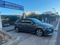 Usata Mercedes B180 Executive 109 CV (80 kW) 2019 Grigio Monovolume