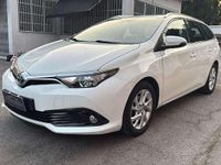 Usata Toyota Auris Hybrid Active 99 CV (72 kW) 2017 Bianco Station wagon
