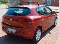 Usata Dacia Sandero Comfort 101 CV (74 kW) 2021 Rosso Berlina