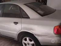 Usata Audi A4 1996 Grigio Berlina