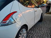 Usata Lancia Ypsilon 60 CV (44 kW) 2012 Bianco Utilitaria