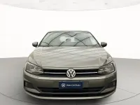 Usata VW Polo Comfortline 65 CV (47 kW) 2018 Limestone grey metallizzato Utilitaria
