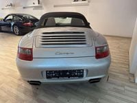 Usata Porsche 911 Carrera Cabriolet 325 CV (239 kW) 2005 Argento Cabrio