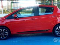 Usata Toyota Yaris 72 CV (52 kW) 2020 Rosso Berlina