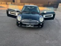Usata Mini Cooper 116 CV (85 kW) 2005 Nero Utilitaria