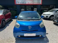 Usata Toyota iQ 68 CV (50 kW) 2011 Blu Utilitaria
