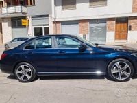 Usata Mercedes C180 Business 122 CV (89 kW) 2019 Blu Berlina