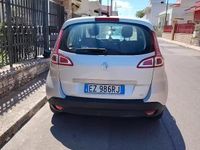Usata Renault Scénic III 110 CV (80 kW) 2012 Grigio Monovolume