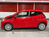 Usata Toyota Aygo 72 CV (52 kW) 2021 Rosso Utilitaria