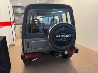 Begagnad Suzuki Samurai 69 HK (50 kW) 1993 Grå SUV