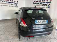 Usata Lancia Ypsilon Gold 69 CV (50 kW) 2023 Nero metallizzato Utilitaria