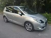 Usata Renault Scenic E-Tech 110 CV (80 kW) 2011 Grigio Monovolume