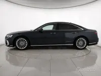 Usata Audi A8 286 CV (210 kW) 2024 Bluazzurro Berlina