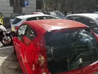 Usata Peugeot 107 68 CV (50 kW) 2007 Rosso Utilitaria