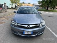 Usata Opel Astra GTC Enjoy 115 CV (84 kW) 2009 Grigio Coupé