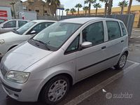 Usata Fiat Idea 70 CV (51 kW) 2006 Grigio Monovolume