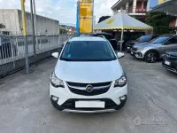 Usata Opel Karl Rocks 73 CV (53 kW) 2018 Bianco Utilitaria
