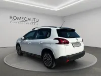 Usata Peugeot 2008 Active 82 CV (60 kW) 2019 Bianco SUV