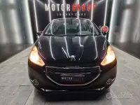 Usata Peugeot 208 Active 68 CV (50 kW) 2013 Nero Utilitaria
