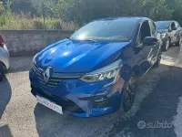 Usata Renault Clio V Techno 101 CV (74 kW) 2023 Bluazzurro Berlina