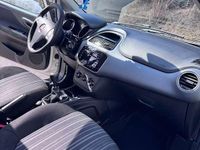 Usata Fiat Punto Evo Active 77 CV (56 kW) 2012 Bianco Utilitaria