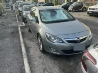 Usata Opel Astra 125 CV (91 kW) 2010 Grigio Berlina